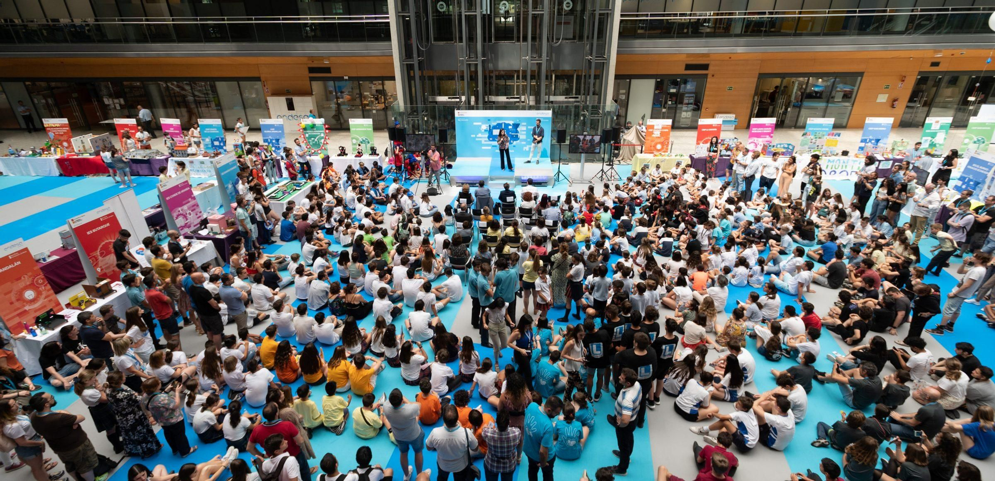 Jóvenes de Madrid participan en el proyecto 'RetoTech' de la Fundación Endesa