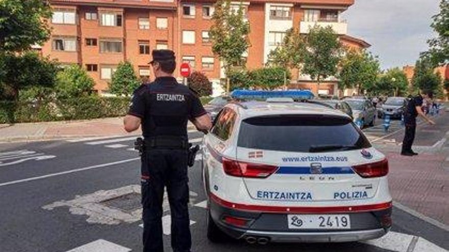La Ertzaintza detiene a un hombre en Sopela por agredir sexualmente a una empleada doméstica