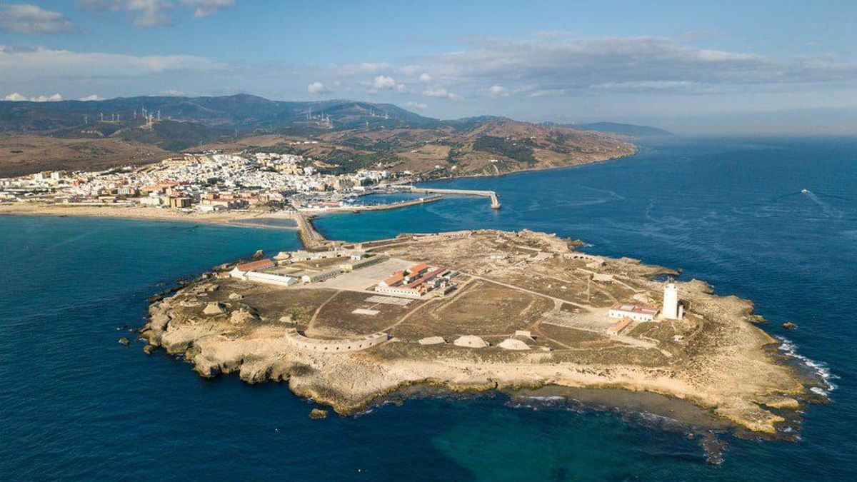 El lugar único de Cádiz donde puedes elegir si bañarte en el Mediterráneo o en el Atlántico