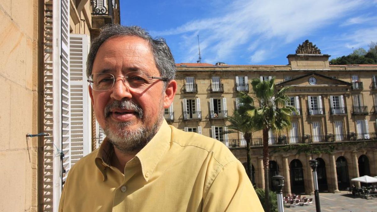 Traperos de Emaús lleva al Centro Párraga dos debates sobre democracia y racismo