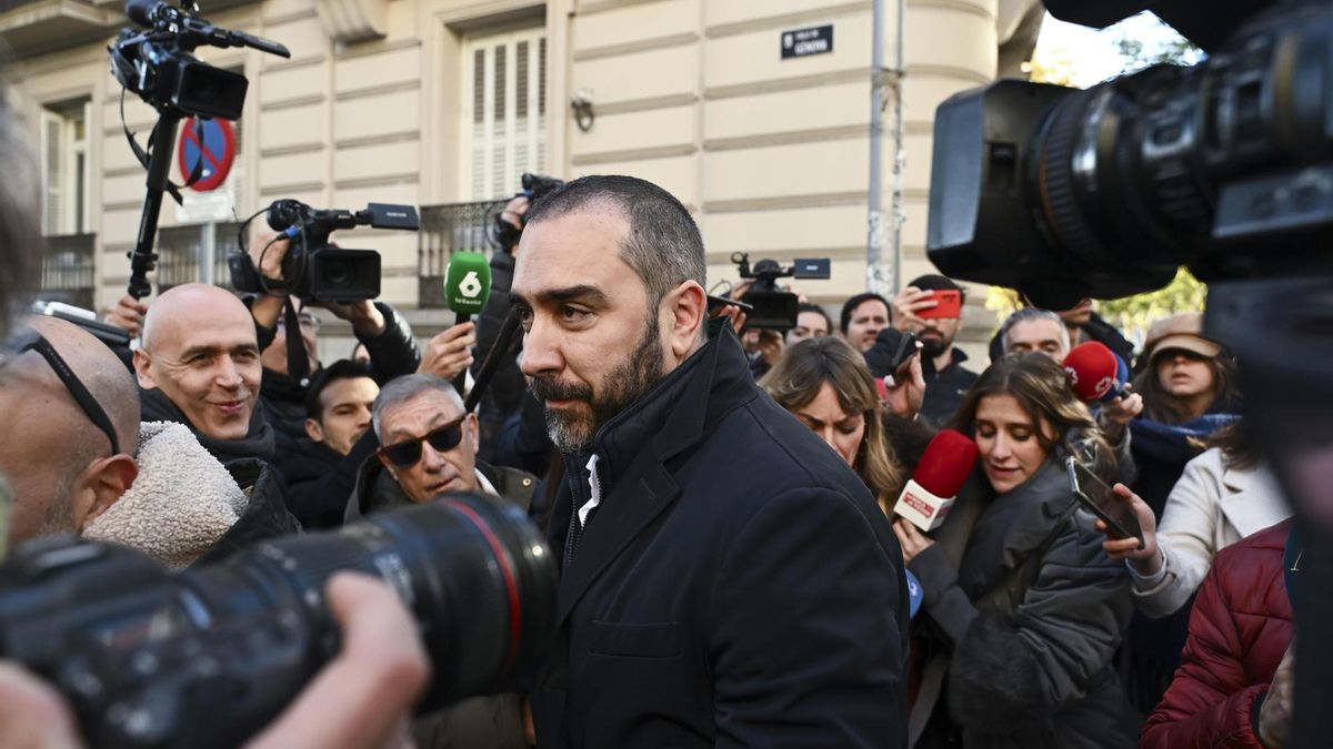 Aldama vuelve a acusar sin pruebas al ministro Torres y este le desmiente: "Estamos ante una farsa, una vaca que no da más leche"