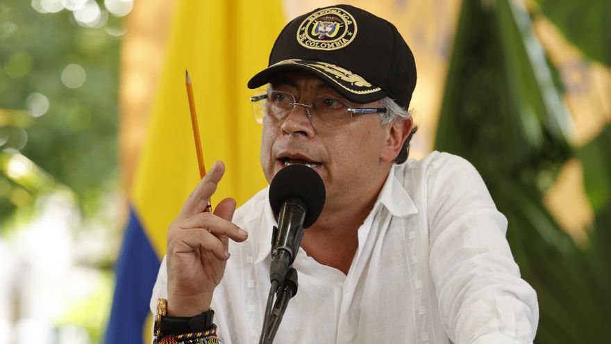 Petro rechaza absolución de Uribe:"Tapa la historia de gobernanza paramilitar en Colombia"
