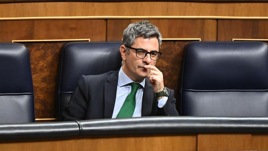 El ministro de la Presidencia, Justicia y Relaciones con las Cortes, Félix Bolaños, durante el pleno del Congreso celebrado este martes en Madrid.