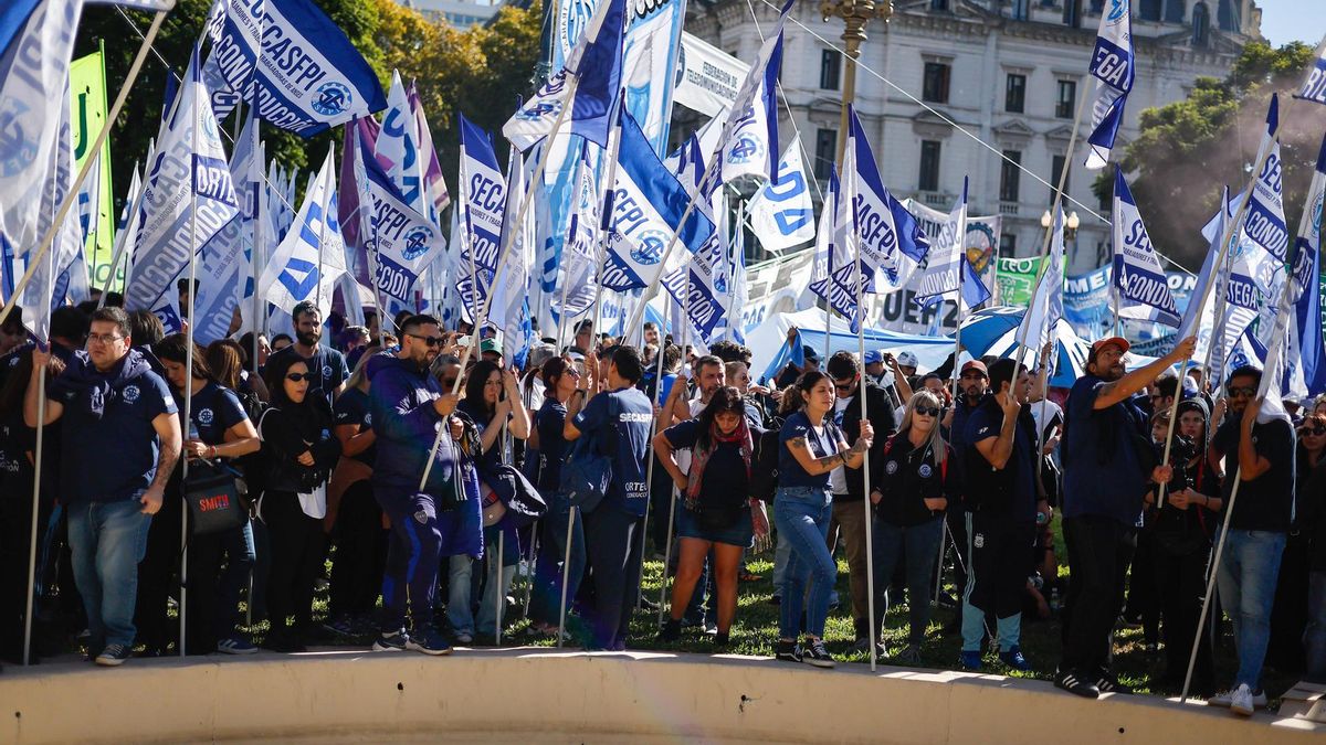 En la previa del Día del Trabajador, la protesta contra la política económica del Gobierno