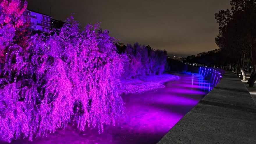 La Justicia investiga la iluminación del Ayuntamiento en Madrid Río por un recurso de ecologistas y vecinos