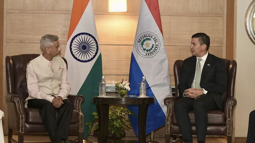 El presidente de Paraguay, Santiago Peña, inicia su primer viaje oficial a la India