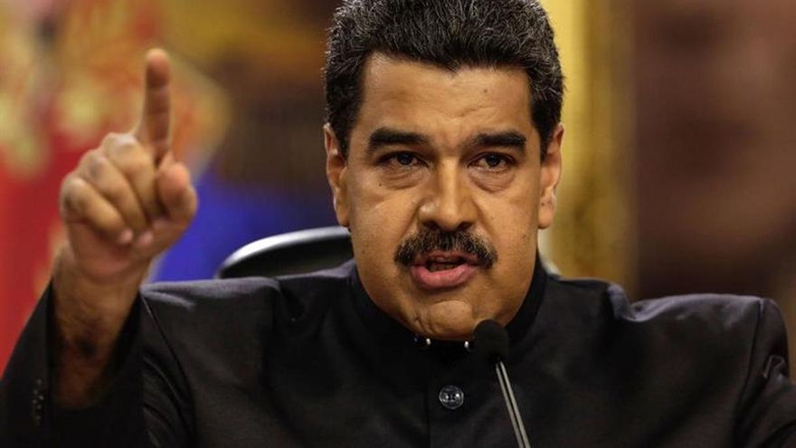 Maduro es evacuado durante un acto por un supuesto atentado