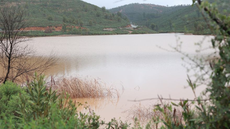 Imagen del embalse Monte Félix-Toril, en Almonaster la Real (Huelva).