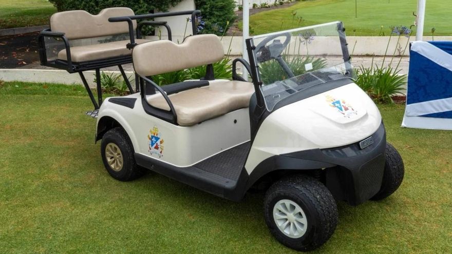 Vehículo de golf adaptado que usará el Papa en las calles de La Laguna