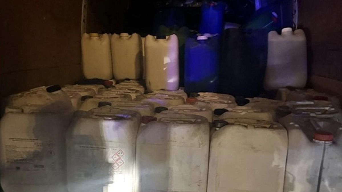 Detenido cuando transportaba más de 3.000 litros de combustible para presuntas lanchas de narcotráfico en Gran Canaria