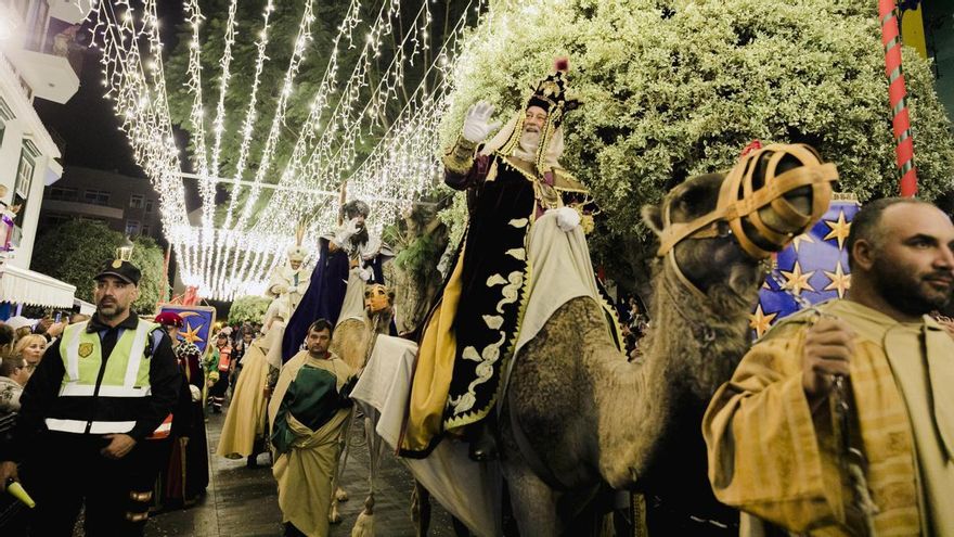 Animalistas critican el uso de camellos reales en la cabalgata de reyes de Moaña (Pontevedra)