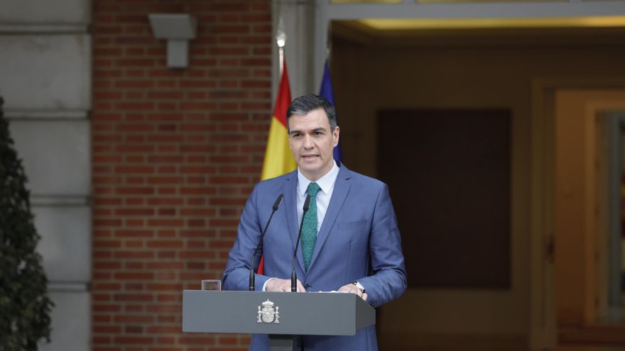 Archivo - El presidente del Gobierno, Pedro Sánchez, comparece ante los medios para informar sobre los cambios en el Ejecutivo, en Madrid (España), a 30 de marzo de 2021, tras la marcha de Pablo Iglesias del Ejecutivo.