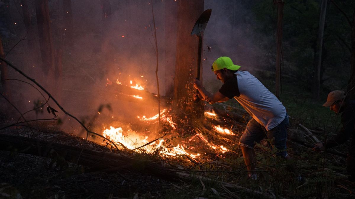 Estabilizado el primer gran incendio del año en Galicia tras quemar 600 hectáreas en nueve horas
