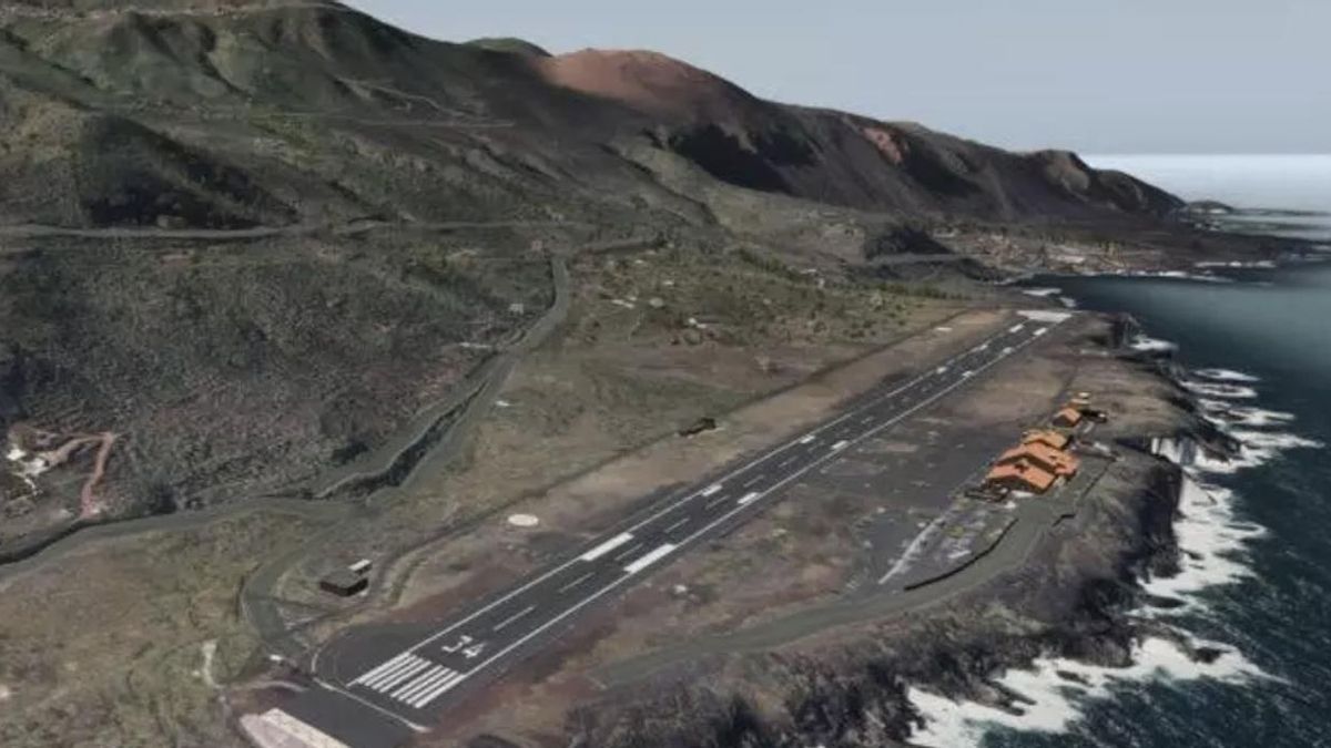 Horario reducido en el aeropuerto de El Hierro por la falta de personal: “Es inaceptable”