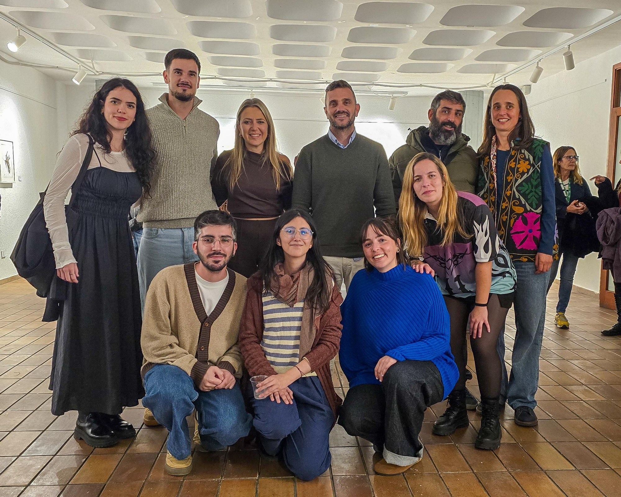 El Paso inaugura la exposición colectiva ‘Entre raíces y horizontes’ impulsada por el proyecto Arrimarse.