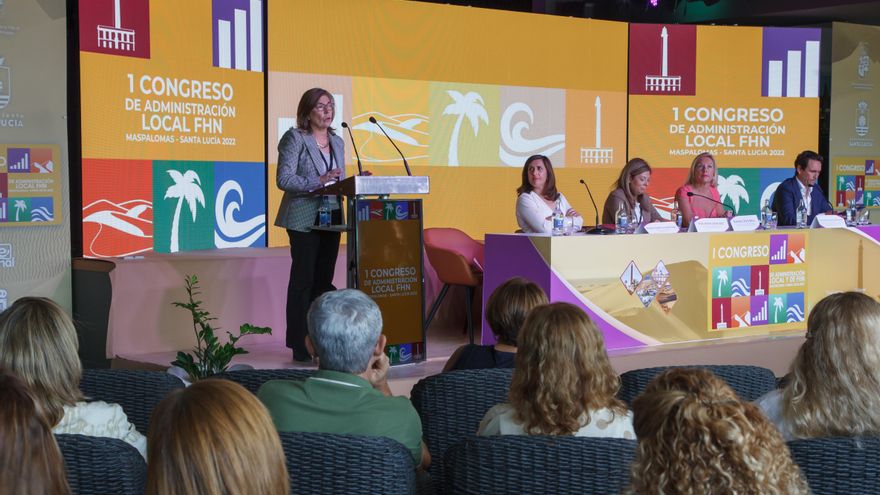 El portavoz del PP en el Ayuntamiento de Santa Lucía deja el gobierno por el congreso de funcionarios que costó medio millón de euros