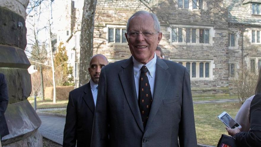 Kuczynski habló con Rey de España y dio "apoyo moral" por crisis en Cataluña