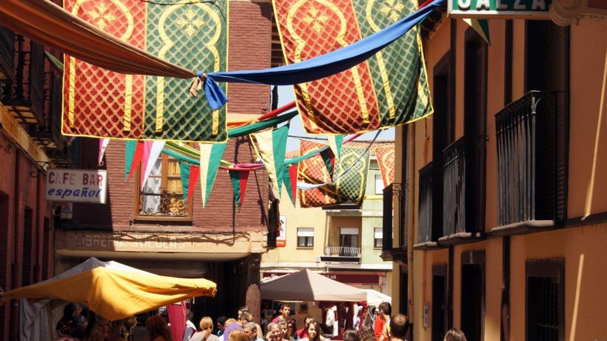 Mansilla de las Mulas revive su historia con el Mercado Medieval este sábado y domingo