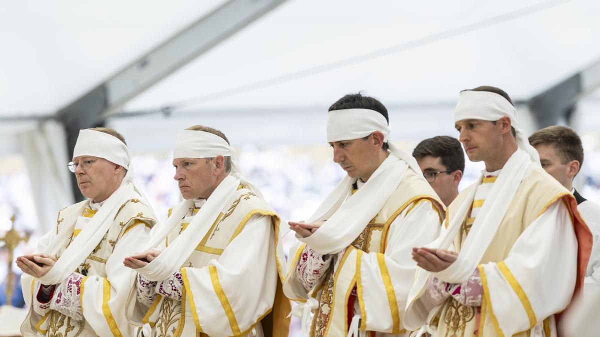 El Vaticano ejecuta la excomunión de los ultras lefebvrianos: “Han constituido el delito de cisma”