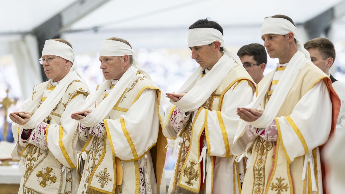 La Iglesia confirma la excomunión de los ultras lefebvrianos: "Han constituido el delito de cisma"