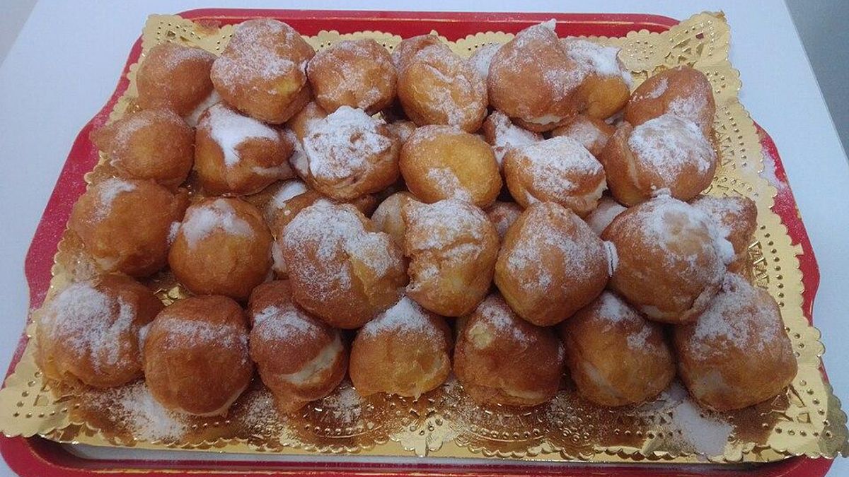 Buñuelos, panellets o pestiños: cómo preparar en casa los dulces típicos de Todos los Santos