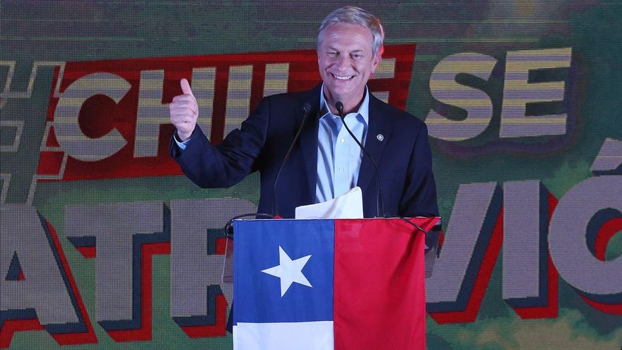 El ultraderechista José Antonio Kast y el izquierdista Gabriel Boric se disputarán la presidencia de Chile en segunda vuelta
