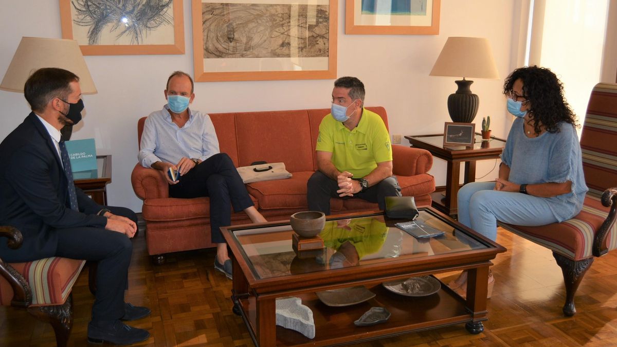 Reunión celebrada en el Cabildo.