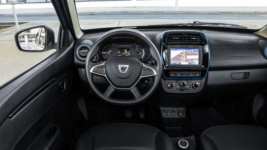 Habitáculo del Dacia Spring.