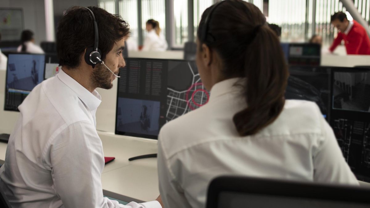 Los ojos que nunca se cierran: así trabajan quienes velan por la seguridad durante las fiestas