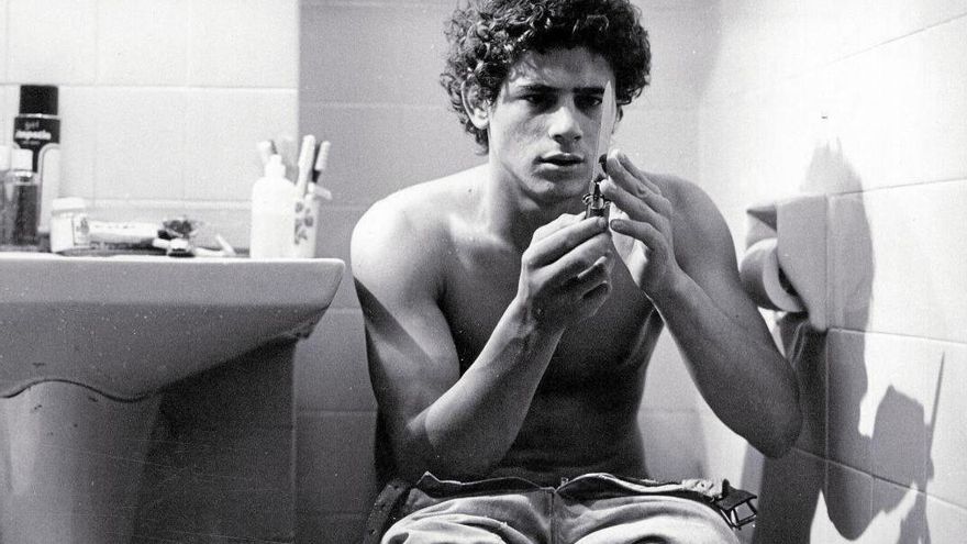 Una escena de la película 'Navajeros', referente del llamado 'cine quinqui'.