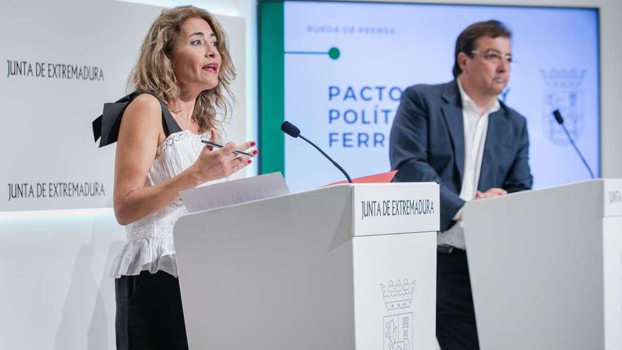 La ministra de Transportes anuncia la electrificación del tramo actual a Madrid y la nueva estación en Plasencia