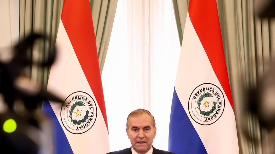 Paraguay niega un acuerdo con el Reino Unido para recibir inmigrantes de Ruanda