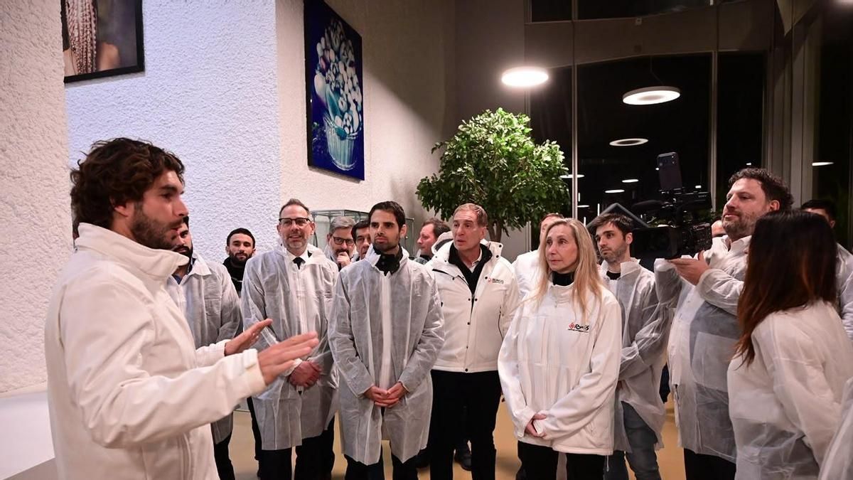El Gobierno sumó dos proyectos al RIGI y puso a la minería y Vaca Muerta en el centro de la gira en París