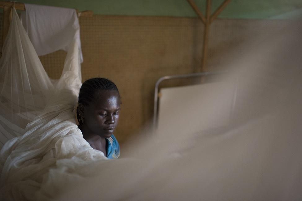 Lea Saramati, de 23 años, madre de cinco hijos. Su bebé, de dos meses de edad, tenía diarrea y vómitos.