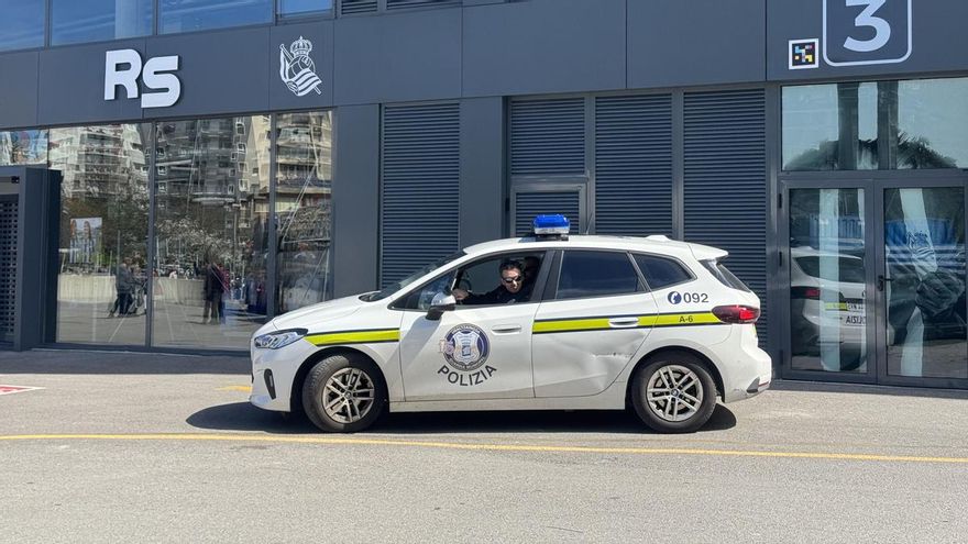 Detienen a una trabajadora de un hotel de Donostia por el robo de un Rolex, joyas y dólares en efectivo