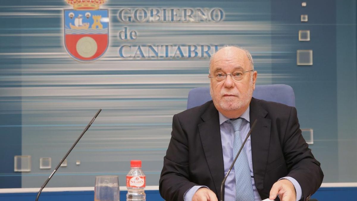 El consejero de Economía, Juan José Sota.