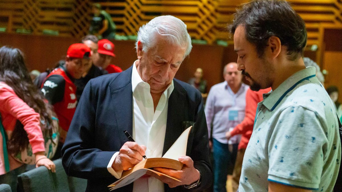 La VI Bienal Mario Vargas Llosa convierte a Extremadura en epicentro internacional de la literatura en español