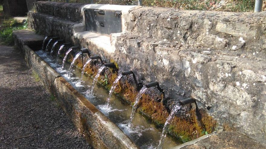 Este pueblo aragonés alberga cerros, pinares pero, sobre todo, fuentes: casi tantas como habitantes