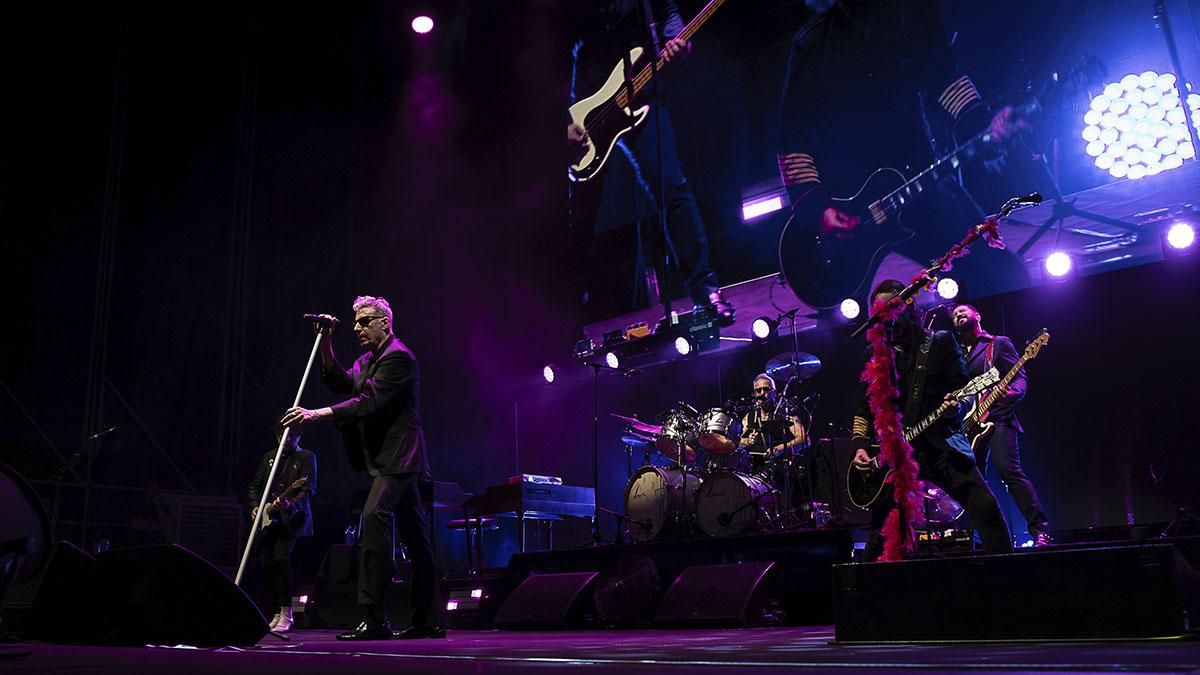 El concierto de Loquillo en el 45º Festival de la Guitarra de Córdoba, en imágenes
