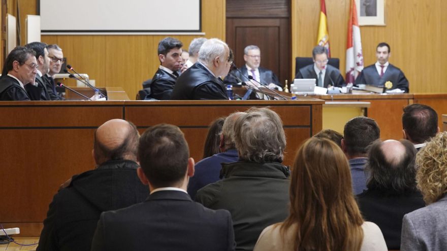 Varios testigos del 'caso de ataúdes' aseguran que no les dejaron ver entrar el féretro al horno