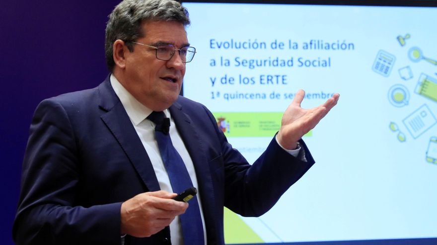 El ministro Escrivá asegura que es "absolutamente falso" que vaya a haber un recorte en las pensiones