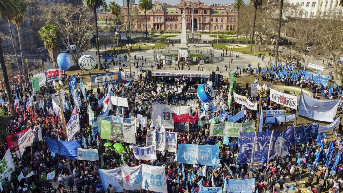 "No aceptamos una Argentina para unos pocos": la marcha de San Cayetano volvió a reclamar trabajo, producción y justicia social