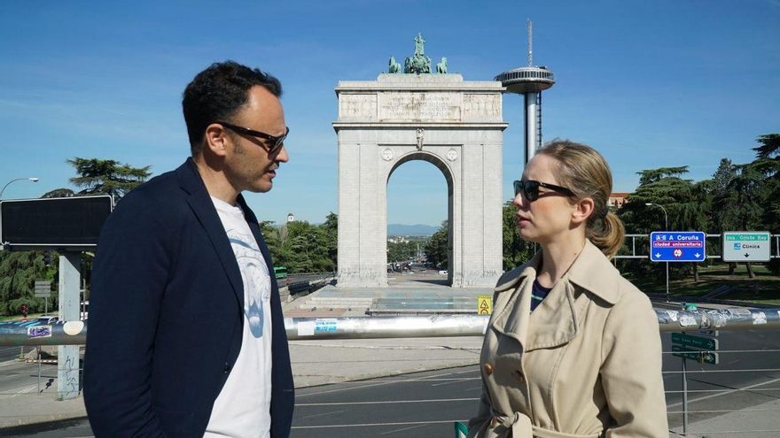 El candidato de Podemos al Ayuntamiento de Madrid propone demoler el Arco del Triunfo