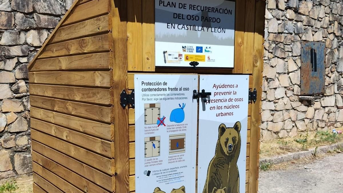 La Junta instala en León y Palencia ‘contenedores antiosos’ para evitar que accedan a la basura