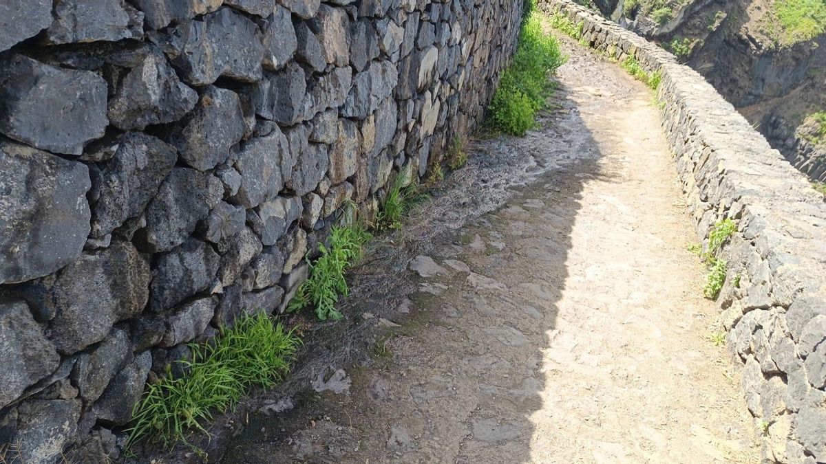 Vertidos en Rambla de Castro.