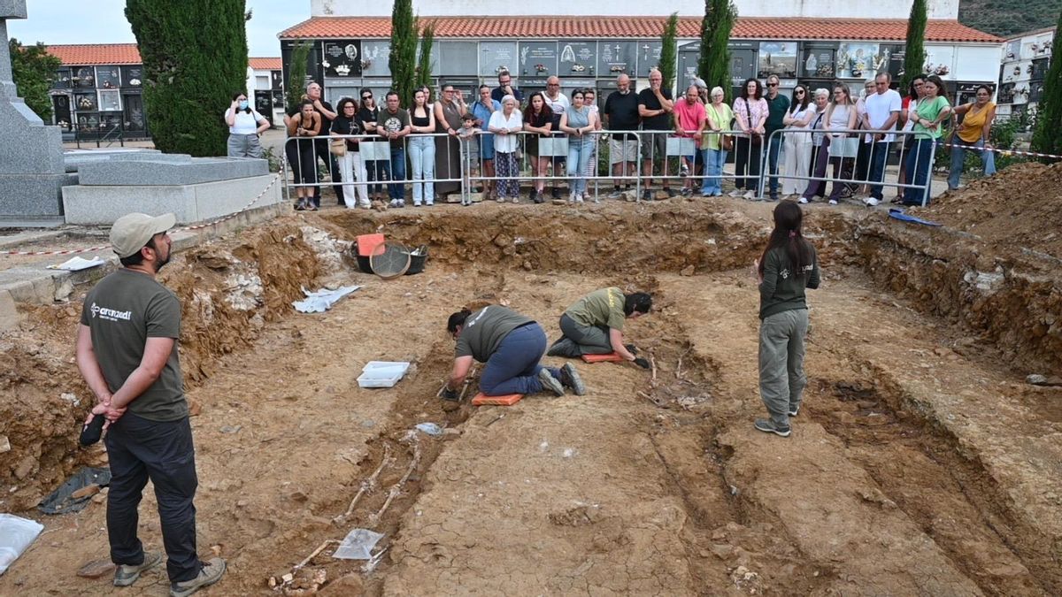 Intervención arqueológica en el cementerio de Castuera (Badajoz)