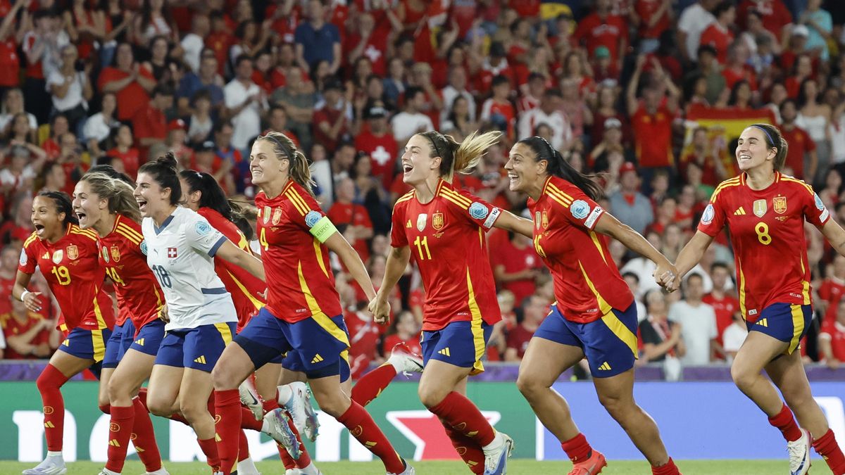 Pantalla gigante en un parque de Madrid para ver la final de la Eurocopa femenina este domingo