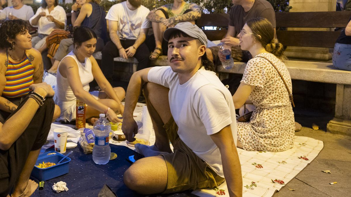 Los residentes han despedido los 'Dimecres a la Llesca' tras la celebración de ocho ediciones este verano.
