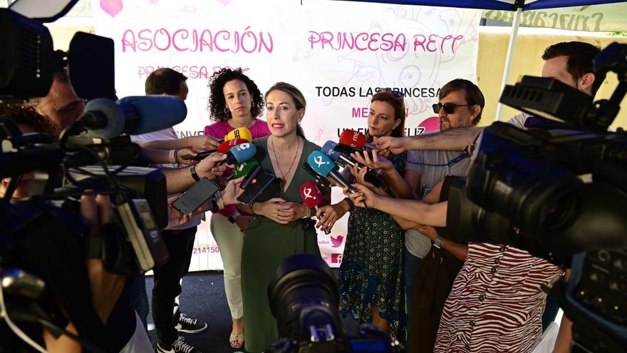 El PP se abre ahora a gobernar con Vox en Extremadura: "A los ciudadanos les da igual que un consejero sea Pepe o Juan"