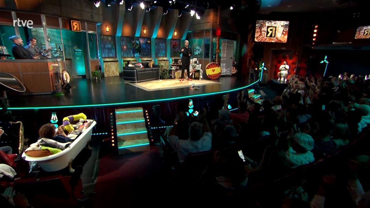 Felicitan en 'La Revuelta' a 'El Hormiguero' y 'El Intermedio'